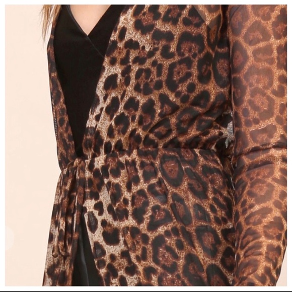 ✨LAST✨Fabulous Leopard print long kimono/duster - Picture 8 of 8